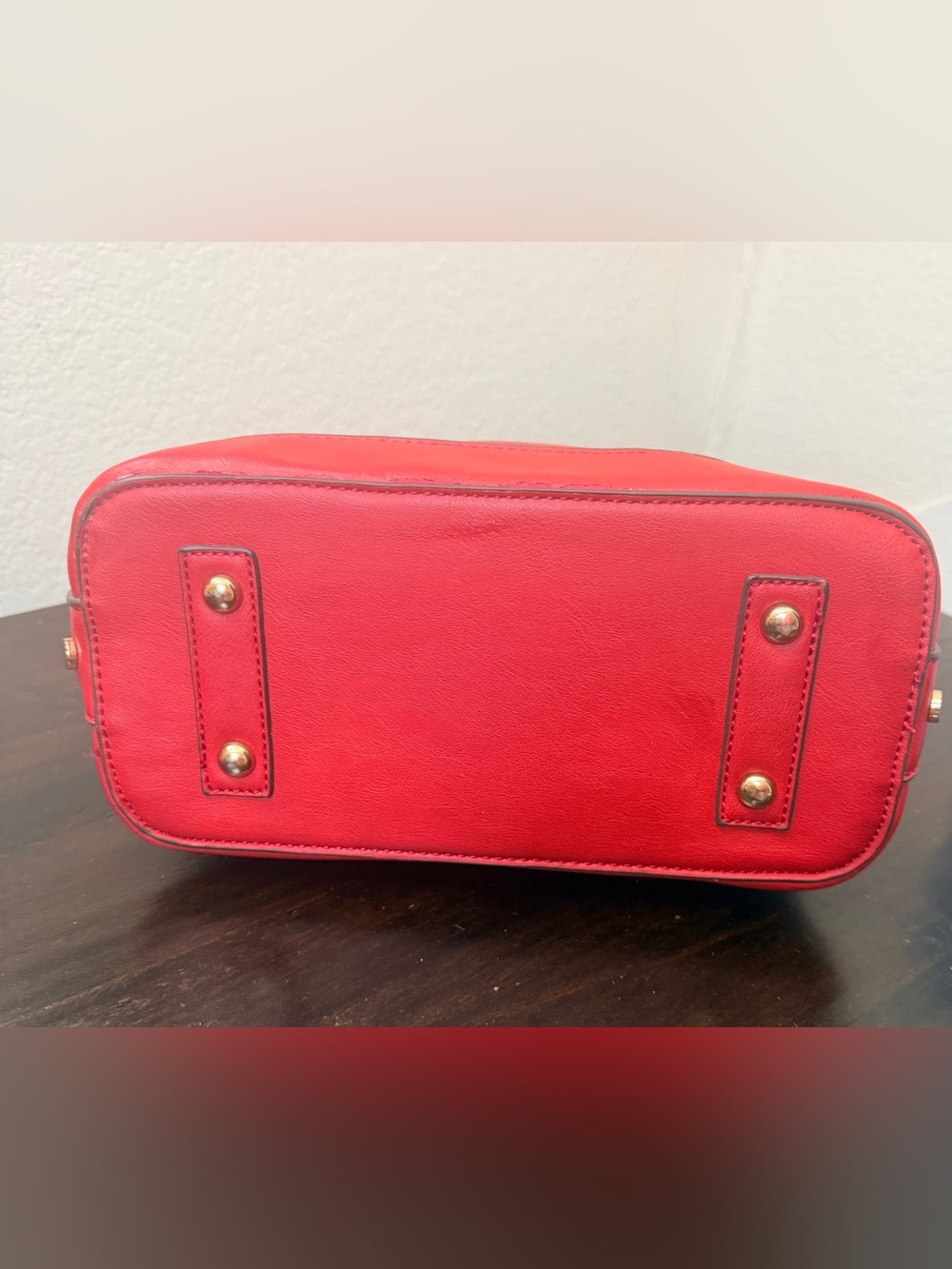 Coco + Carmen Red Dome
Satchel Handbag | Gold
Hardware | rolled handles
EUC - Picture 6 of 12